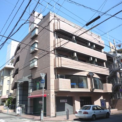 マンスリーマンション摂津本山４外観