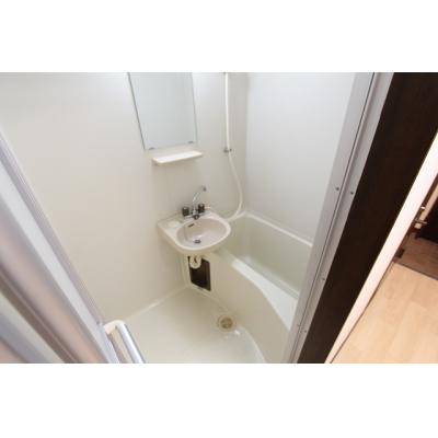 YM_フリード泉中央3階【新品消耗品セット＆新品寝具・タオルセット設置】の物件写真6