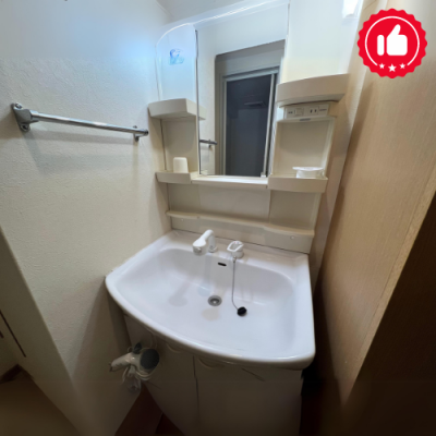 🏅🛜【Wi-Fi無料】🛜〔築浅〕🚊地下鉄天神駅まで徒歩9分！　🌈リバティシティ天神（A）🌈　💮大型クロゼット💮　◤洗面ドレッサー◢　高反発マットレスの物件写真4