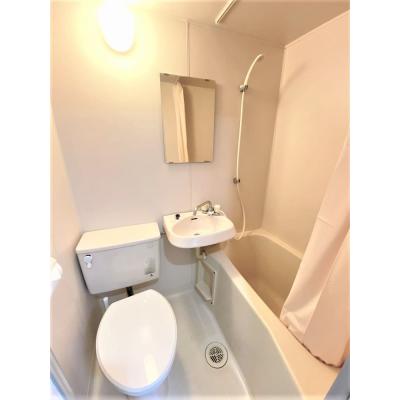 ユニオンマンスリー八王子片倉１　302　1R・セミダブル・くつろぎstyle☆安心のオートロック完備♪ソファとおしゃれな壁紙の快適なお部屋♪の物件写真4