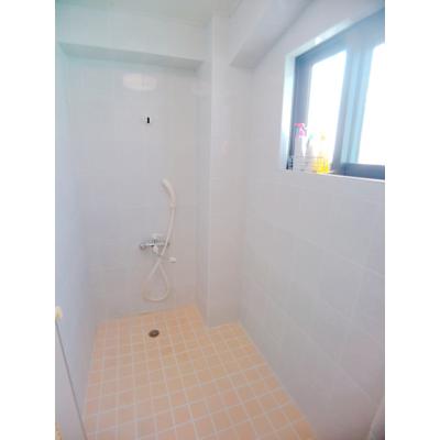 ☆最上階に1部屋のみで秘密基地のようなお部屋☆広いベランダからは海もみえます！！の物件写真6