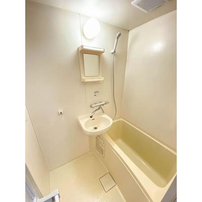 ユニオンマンスリー府中西府１　202　1R・セミダブル☆安心のモニター付きインターフォン完備♪人気のバストイレ別♪デスク＆チェア付きの物件写真3