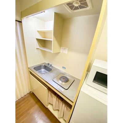 ユニオンマンスリー柿生２　304　1R・セミダブル☆◆インターネット固定回線（有線）無料の部屋◆おしゃれなフロアライト付き♪人気のデスク＆チェアのあるお部屋♪の物件写真3