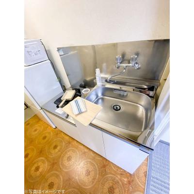 ユニオンマンスリー永山２　211　1R・セミダブル☆人気の角部屋＆二面採光で日当たり抜群♪女性におすすめのドレッサー付き♪の物件写真3