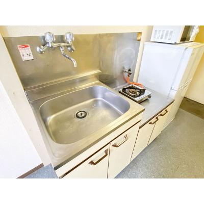 ユニオンマンスリー京王堀之内ヴァンヴェール２　203　1R・シングル☆デスク＆チェア付きのお部屋♪■休日はアウトレットでショッピングもできるの物件写真2