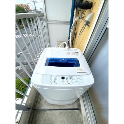 ●2026年4月5日から入居可●ユニオンマンスリー河辺１　315　1R・セミダブル☆■最上階のお部屋♪座椅子＆ローテーブル付きで快適♪２ドア冷蔵庫でたっぷり収納♪無料の駐輪場もあり♪■八王子・立川までの物件写真6