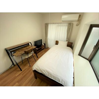 ユニオンマンスリー大倉山４　201　1K・シングル☆東急東横線沿線。横浜駅や都立大学駅、学芸大学駅まで乗換なし/人気の角部屋物件の物件写真1