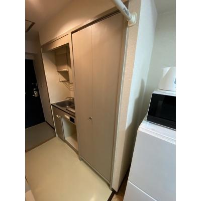 ユニオンマンスリー横浜駅西口１　503　1R・シングル・くつろぎstyle☆■1棟複数室ありで法人もまとめて入居可♪安心のオートロック完備♪ゆったりくつろげるソファの物件写真5