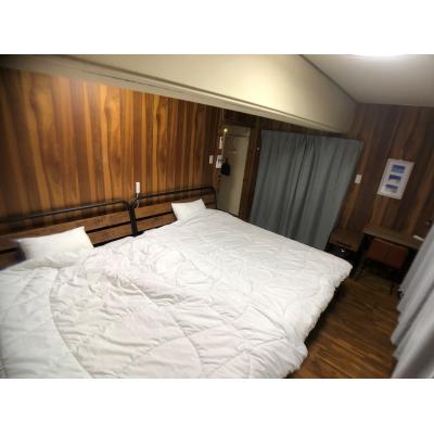 apartment 〒907-0004　沖縄県石垣市字登野城652-1 小波本マンションⅠ1F西