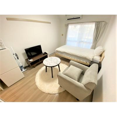 ユニオンマンスリー拝島１　301　1R・シングル☆人気の角部屋♪くつろげるソファ付き♪■青梅線/八高線/五日市線/西武拝島線の4路線利用可能の物件写真2