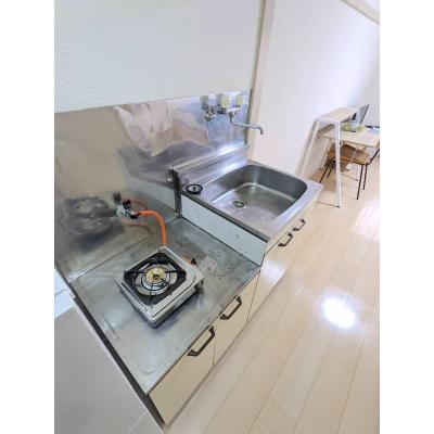 ●2026年2月7日から入居可●ユニオンマンスリー高松２　407　1R・シングル☆人気のデスク＆チェアのあるお部屋♪ららぽーと立川立飛店やIKEA立川店も徒歩圏内の物件写真3