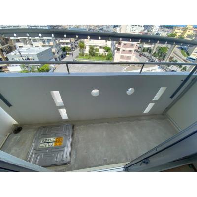 【古島駅より徒歩約5分】興南高校近くに立地、徒歩5分以内に、24時間営業のスーパー、コンビニ、ドラッグストア、飲食店があり生活便利の物件写真6