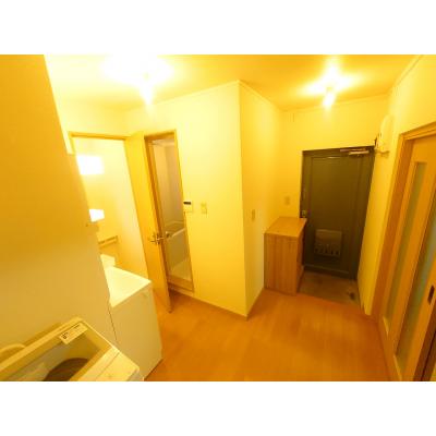 【ベッド・エアコン２台・２人暮らしにも最適です・最大４名可】ヴィラ本町Ⅰ102【駐車場あり　家具・家電付】の物件写真5
