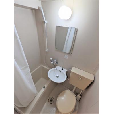 ユニオンマンスリー百合ヶ丘２　411　1R・シングル☆人気の角部屋＆２面採光♪オートロック完備♪デスクとチェア付きのお部屋♪の物件写真4