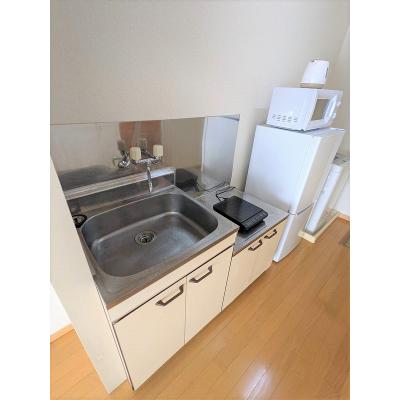 ユニオンマンスリー百草園１　102　1R・シングル☆人気のデスクとチェアのあるお部屋♪■駅前には24時まで営業のスーパーありの物件写真2