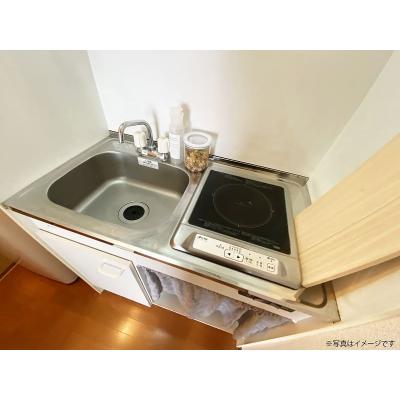 ユニオンマンスリー中浦和４　303　1K・シングル☆人気の角部屋＆2面採光で明るいお部屋♪デスク・チェア＆2ドア冷蔵庫など生活家電完備の物件写真2