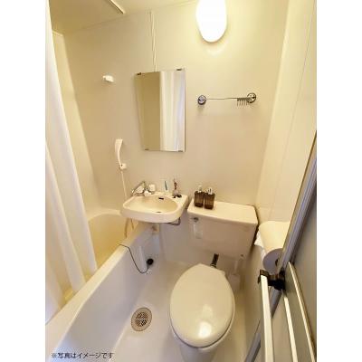 ユニオンマンスリー中浦和４　303　1K・シングル☆人気の角部屋＆2面採光で明るいお部屋♪デスク・チェア＆2ドア冷蔵庫など生活家電完備の物件写真3