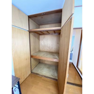 ユニオンマンスリー中浦和４　303　1K・シングル☆人気の角部屋＆2面採光で明るいお部屋♪デスク・チェア＆2ドア冷蔵庫など生活家電完備の物件写真4