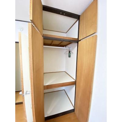 ●2026年4月18日から入居可●ユニオンマンスリー中浦和４　305　1K・シングル☆人気の角部屋＆2面採光で明るいお部屋♪デスク・チェア＆室内洗濯機など生活家電完備の物件写真4