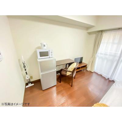 ユニオンマンスリー西横浜４　206　1R・シングル☆テレワークや勉強におすすめデスク・チェア完備♪洗濯機や電子レンジなど生活家電のあるお部屋の物件写真2