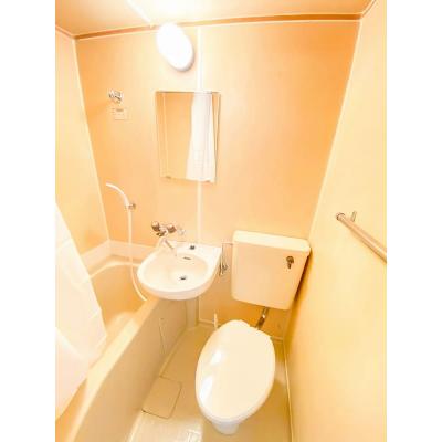 ユニオンマンスリー西横浜４　206　1R・シングル☆テレワークや勉強におすすめデスク・チェア完備♪洗濯機や電子レンジなど生活家電のあるお部屋の物件写真4