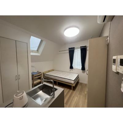 スマイズ八幡山１　【禁煙🚭】　築浅物件☆最上階角部屋☆オートロック付☆風呂トイレ別のお部屋☆の物件写真1