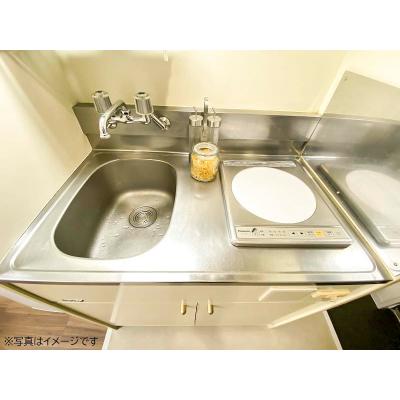 ユニオンマンスリー仙川ソアヴィータ１　402　1R・シングル☆【禁煙ルーム】ソファ・テーブル完備＆洗濯機や冷蔵庫など生活家電のあるお部屋の物件写真3