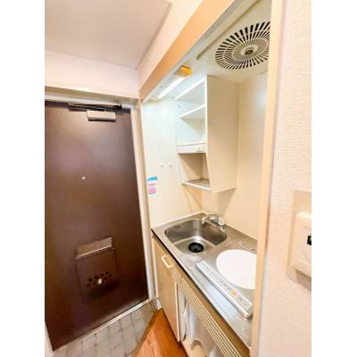 ユニオンマンスリー武蔵小金井２　205　1R・シングル☆テレワークにおすすめデスク・チェア完備＆冷蔵庫や電子レンジなど生活家電のあるお部屋♪の物件写真3