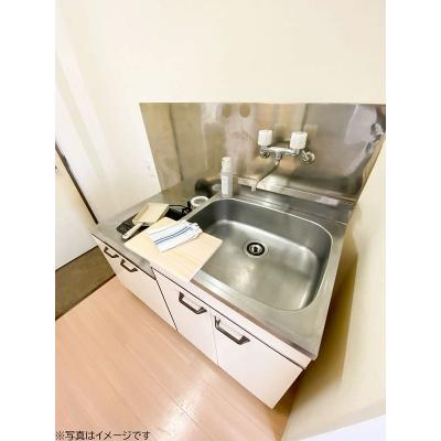 ユニオンマンスリー西浦和１　313　1R・シングル☆たっぷり収納２ドア冷蔵庫・電子レンジや洗濯機など生活家電完備＆デスク・チェア付き♪の物件写真3