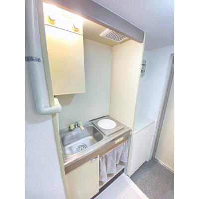 ユニオンマンスリー南与野１　305　1K・シングル☆安心のモニター付きインターフォン＆デスク・チェア＆冷蔵庫など生活家電完備の物件写真3