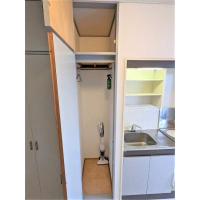 ユニオンマンスリー伊勢原１　306　1R・シングル☆人気の角部屋物件。小田急小田原線「伊勢原駅」まで徒歩圏内。駅前には深夜まで営業の「相鉄ローゼン　伊勢原駅前店」もあの物件写真6