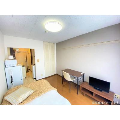 ユニオンマンスリー川崎１７　302　1R・シングル☆デスク・チェア＆室内洗濯機などの生活家電＆安心のモニター付きインターフォン完備♪/品川駅や横浜駅までダイレクトアクの物件写真2