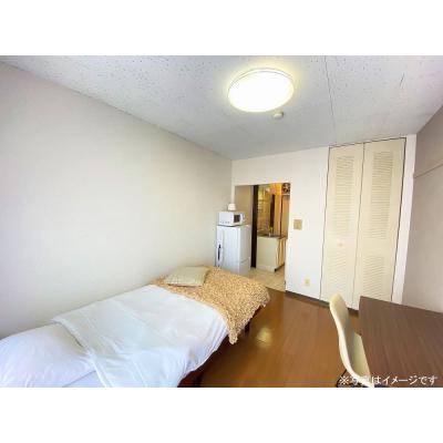 ユニオンマンスリー川崎１７　302　1R・シングル☆デスク・チェア＆室内洗濯機などの生活家電＆安心のモニター付きインターフォン完備♪/品川駅や横浜駅までダイレクトアクの物件写真3