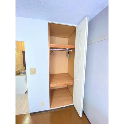 ユニオンマンスリー川崎１７　302　1R・シングル☆デスク・チェア＆室内洗濯機などの生活家電＆安心のモニター付きインターフォン完備♪/品川駅や横浜駅までダイレクトアクの物件写真4