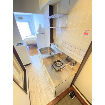 ユニオンマンスリー川崎１７　302　1R・シングル☆デスク・チェア＆室内洗濯機などの生活家電＆安心のモニター付きインターフォン完備♪/品川駅や横浜駅までダイレクトアクの物件写真5