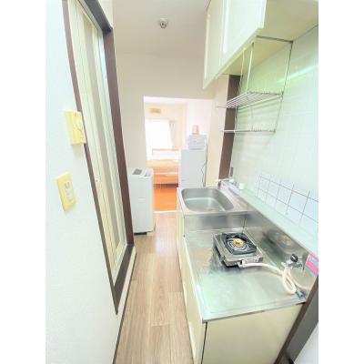 ユニオンマンスリー川崎１７　305　1R・セミダブル☆デスク・チェア＆室内洗濯機などの生活家電＆安心のモニター付きインターフォン完備♪/品川駅や横浜駅までダイレクトアの物件写真5