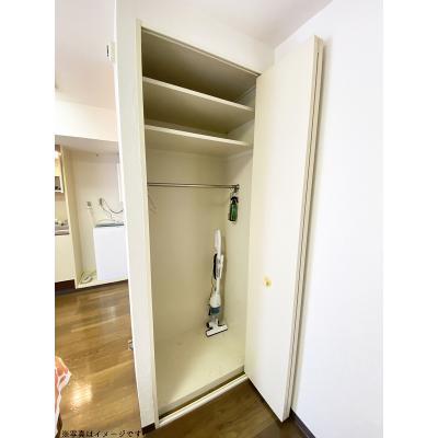 ユニオンマンスリー北池袋ガーデンテラス１　203　1R・シングル☆安心のモニター付きインターフォン＆デスク・チェア完備＆室内洗濯機など生活家電のあるお部屋/コンビニの物件写真4