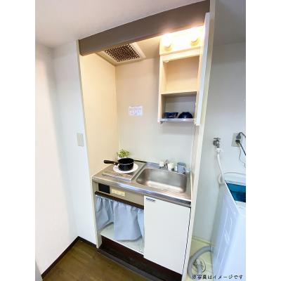 ユニオンマンスリー北池袋ガーデンテラス１　203　1R・シングル☆安心のモニター付きインターフォン＆デスク・チェア完備＆室内洗濯機など生活家電のあるお部屋/コンビニの物件写真5