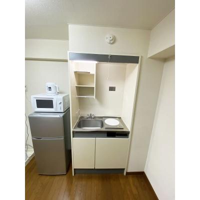 ユニオンマンスリー青葉台１　202　1K・シングル☆デスク・チェア完備♪たっぷり収納２ドア冷蔵庫や室内洗濯機など生活家電のあるお部屋/深夜3時まで営業のディスカウントの物件写真3