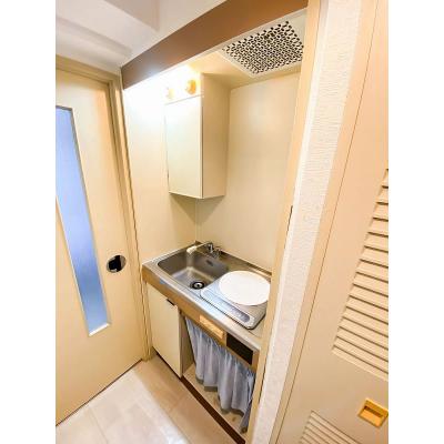 ユニオンマンスリー与野１　211　1K・シングル☆デスク・チェアのあるお部屋♪建物オートロック＆モニター付きインターフォン＆室内洗濯機完備/さいたま新都心駅へ1駅＆浦の物件写真3