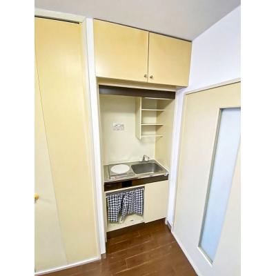 ユニオンマンスリー南柏２　303　1R・シングル☆女性も安心のモニター付きインターホン完備！デスク・チェアや洗濯機や冷蔵庫など生活家電のあるお部屋。JR常磐線沿線。物の物件写真2