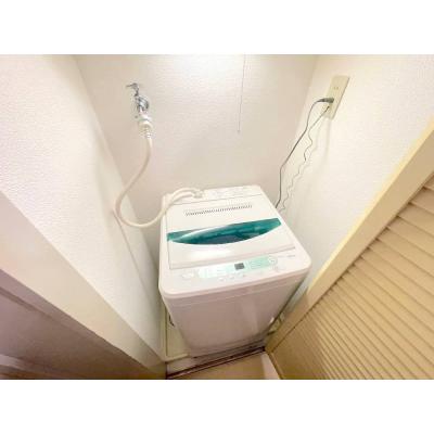 ユニオンマンスリー横浜戸塚３　108　1R・シングル☆【禁煙ルーム】デスク＆チェアや2ドア冷蔵庫などの家具家電付き。明治学院大学まで徒歩通学/JR湘南新宿ライン利用で横浜駅まで1駅＆渋谷駅やの物件写真4