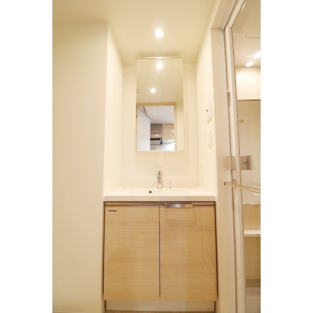 apartment 〒107-0052　東京都港区赤坂２丁目5-1 S-GATE赤坂山王 9F