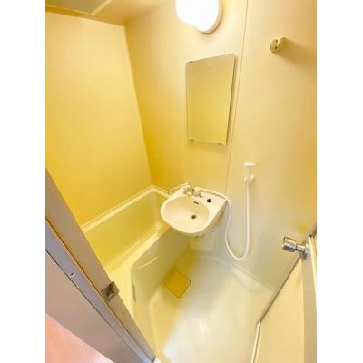 ●2026年4月8日から入居可●ユニオンマンスリー春日部１　704　1K・シングル☆【禁煙ルーム】人気の角部屋＆2面採光！バストイレ別＆温水洗浄便座完備♪デスク・チェアのあるお部屋/東武野田線の物件写真3