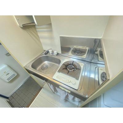 ユニオンマンスリー町田７　303　1R・シングル☆【禁煙ルーム】人気の角部屋＆モニター付きインターフォン完備♪デスクや室内洗濯機など生活家電があるお部屋/JR横の物件写真2