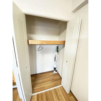 ●2026年4月18日から入居可●ユニオンマンスリー読売ランド前２　705　1K・シングル☆◆インターネット固定回線（有線）無料の部屋◆【禁煙ルーム】デスク・チェアなどの家具家電付きの物件写真4