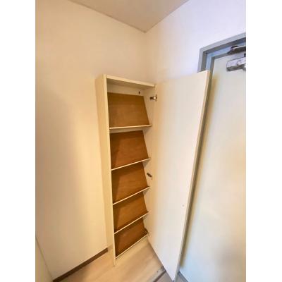 ●2026年5月14日から入居可●ユニオンマンスリー北習志野１　201　1R・シングル☆【禁煙ルーム】一人掛けソファ＆ローテーブル付きのお部屋♪駅前には24時間営業のスーパーやドラックストアなどの物件写真6