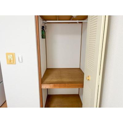 ●2026年4月19日から入居可●ユニオンマンスリー川崎１７　102　1R・シングル☆【禁煙ルーム】デスク・チェア完備！室内洗濯機や冷蔵庫など生活家電のあるお部屋/ＪＲ京浜東北線利用で鶴見駅＆蒲の物件写真5