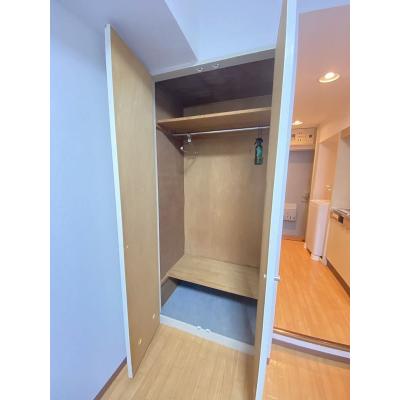 ユニオンマンスリー新百合ヶ丘３　107　1R・シングル☆【禁煙ルーム】人気の角部屋＆建物オートロック♪デスク・チェア＆2ドア冷蔵庫などの家具家電付き/登戸駅・代の物件写真4