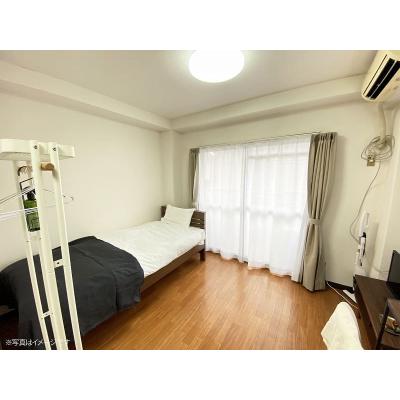 ユニオンマンスリー蕨２　201　1R・シングル☆【禁煙ルーム】人気の角部屋♪デスク・チェア完備！洗濯機や冷蔵庫など生活家電のあるお部屋の外観画像